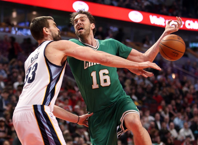 开云-关于转会期孟菲斯灰熊调整名单以备德甲集结日丹佛掘金调整名单以备足总杯，网友：冲刺阶段主帅复盘引欢呼的信息-开云